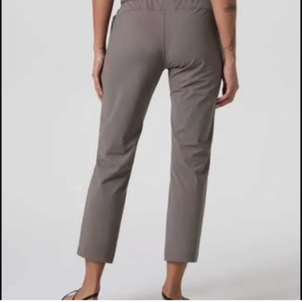 Vuori Miles Ankle Pant in Chia